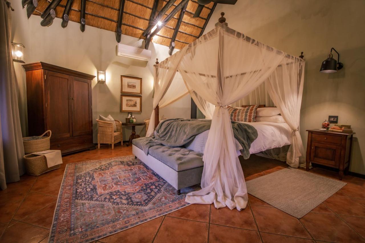 Okapuka Safari Lodge Windhoek Room photo